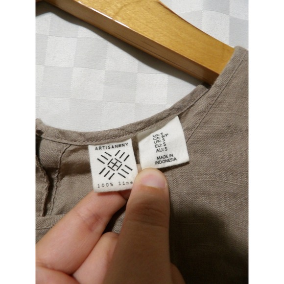 ARTISAN NY Linen Cropped Blouse | S - Picture 4 of 4